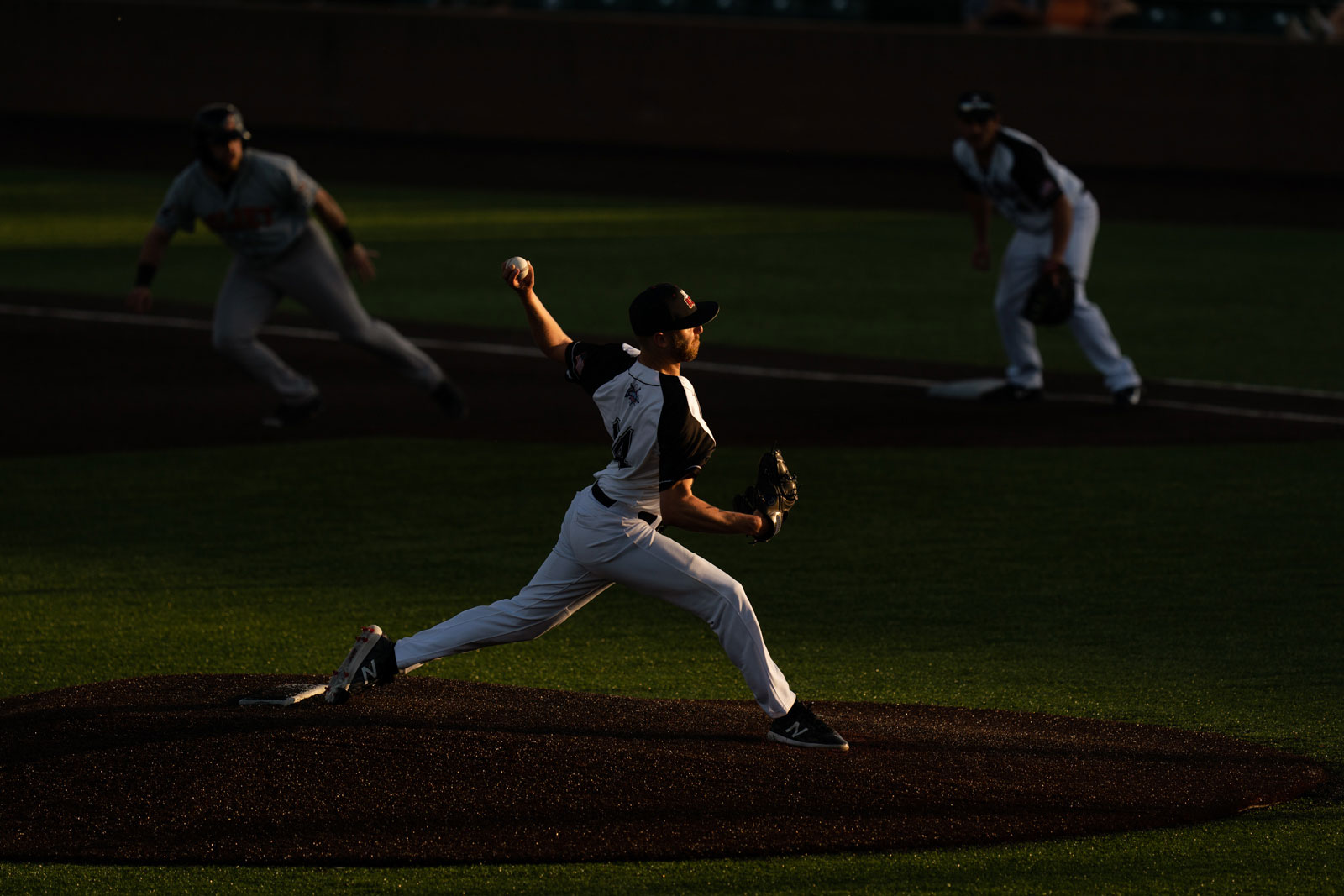 Alex Winkleman of the River City Rascals pitches during the Frontier League game against the Joliet Slammers at CarShield Field in O'Fallon, Missouri